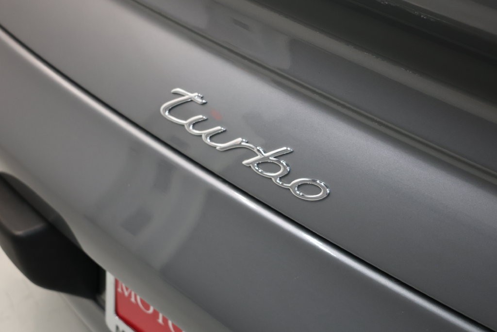 Porsche 911 Vehicle Full-screen Gallery Image 69