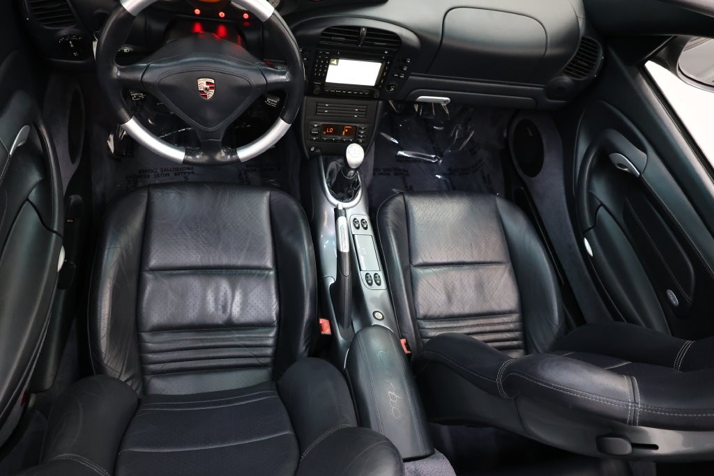 Porsche 911 Vehicle Full-screen Gallery Image 79