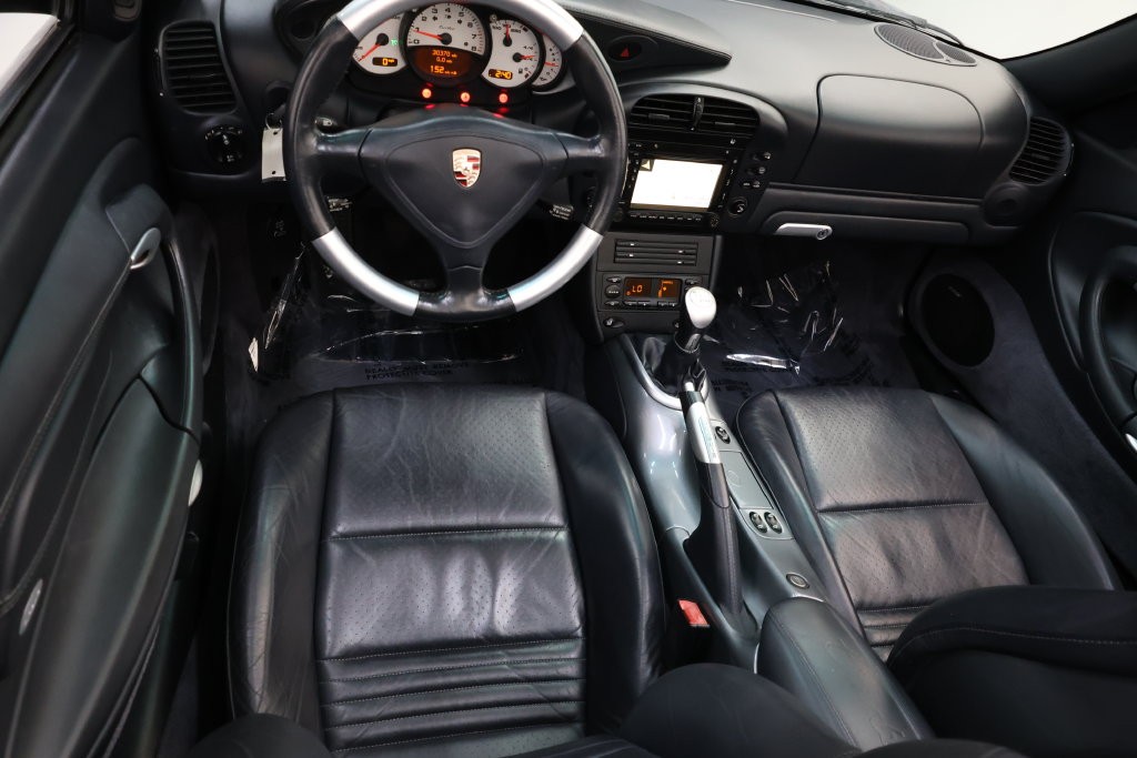 Porsche 911 Vehicle Full-screen Gallery Image 81