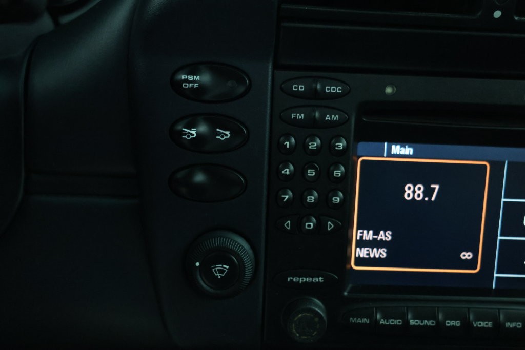 Porsche 911 Vehicle Full-screen Gallery Image 99