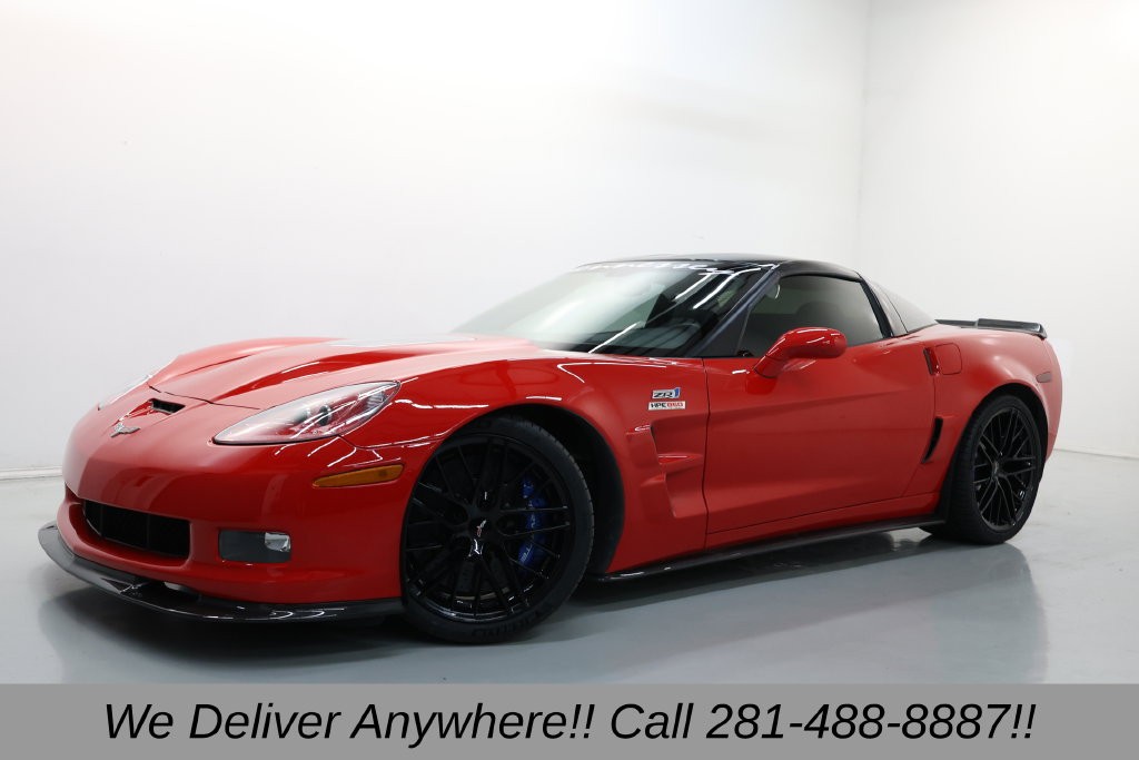 Chevrolet Corvette Vehicle Full-screen Gallery Image 03