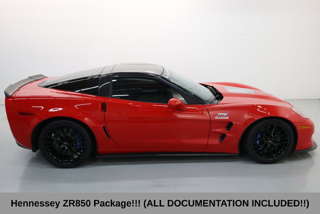Chevrolet Corvette Vehicle Full-screen Gallery Image 14