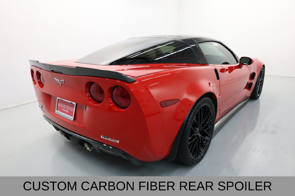 Chevrolet Corvette Vehicle Full-screen Gallery Image 19