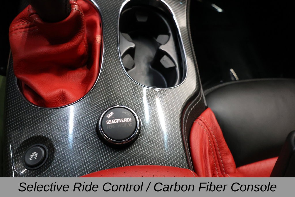 Chevrolet Corvette Vehicle Full-screen Gallery Image 28