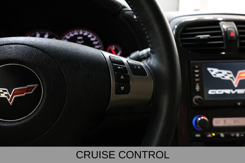 Chevrolet Corvette Vehicle Full-screen Gallery Image 36
