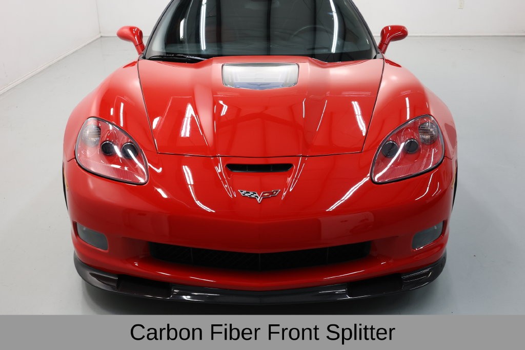 Chevrolet Corvette Vehicle Full-screen Gallery Image 38