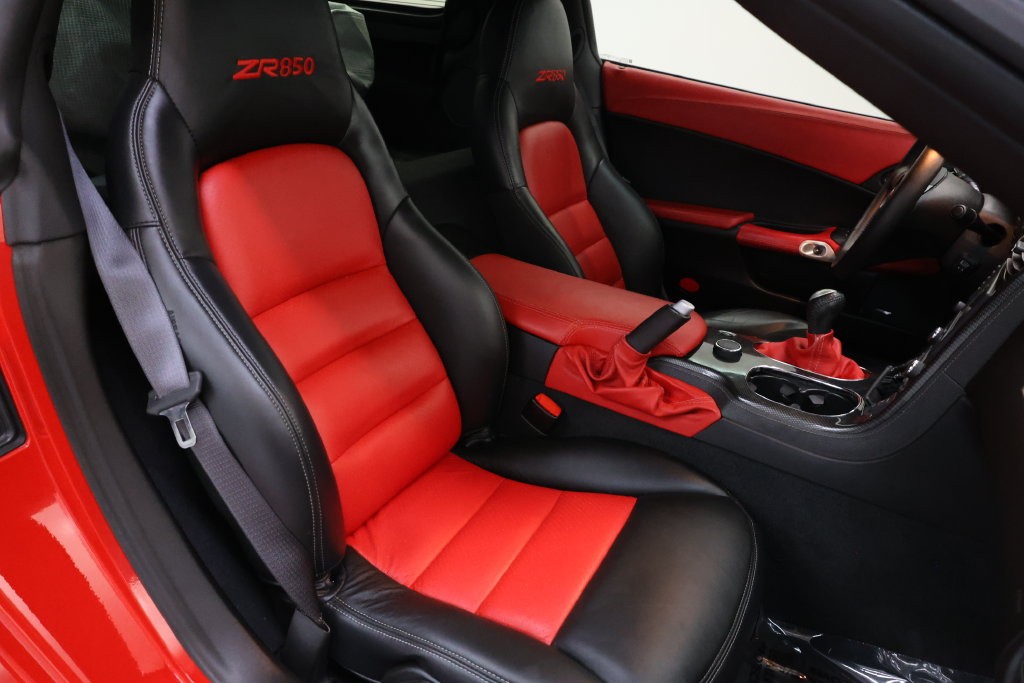 Chevrolet Corvette Vehicle Full-screen Gallery Image 88