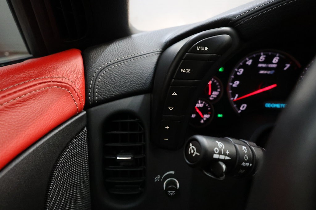 Chevrolet Corvette Vehicle Full-screen Gallery Image 91