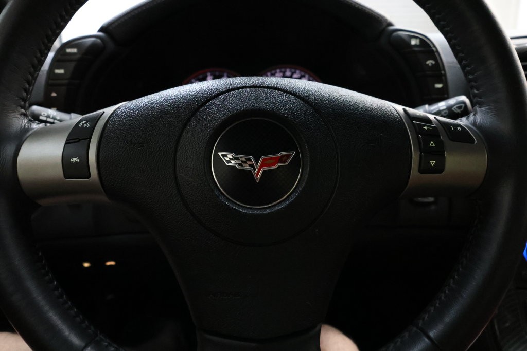 Chevrolet Corvette Vehicle Full-screen Gallery Image 92