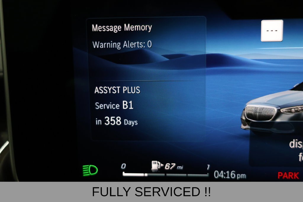 Mercedes-Benz S-Class Vehicle Full-screen Gallery Image 07