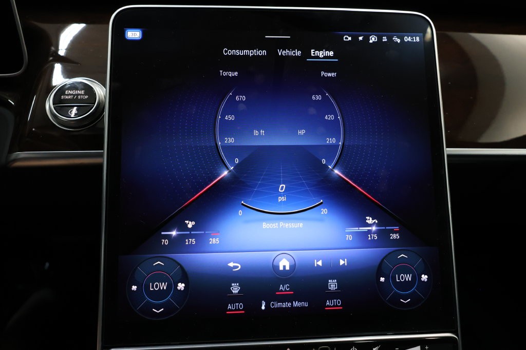 Mercedes-Benz S-Class Vehicle Full-screen Gallery Image 117