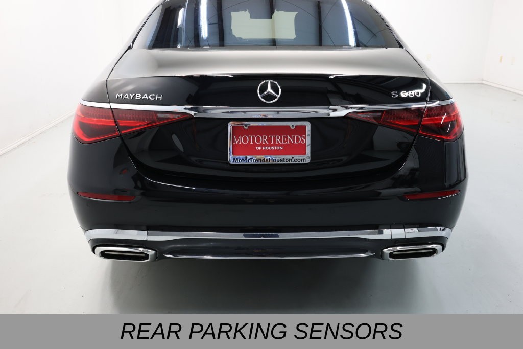 Mercedes-Benz S-Class Vehicle Full-screen Gallery Image 38