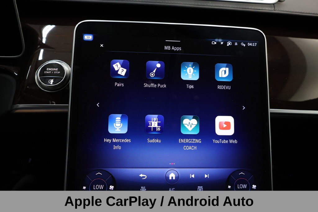 Mercedes-Benz S-Class Vehicle Full-screen Gallery Image 49
