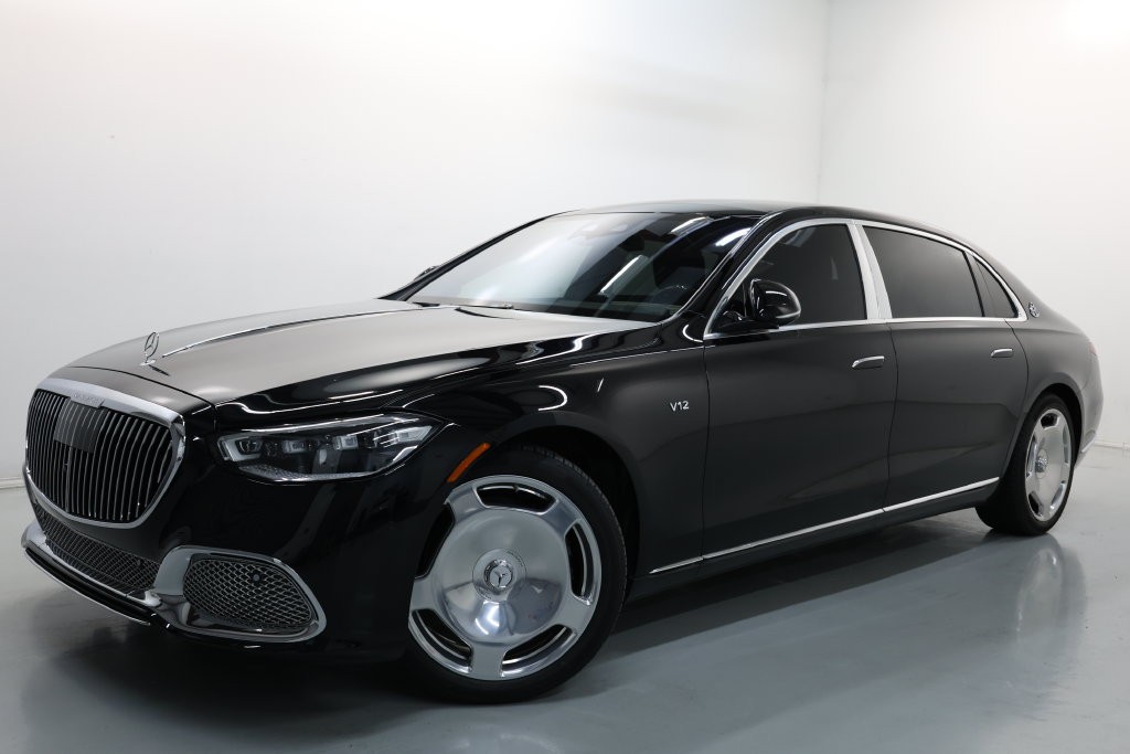 Mercedes-Benz S-Class Vehicle Full-screen Gallery Image 69