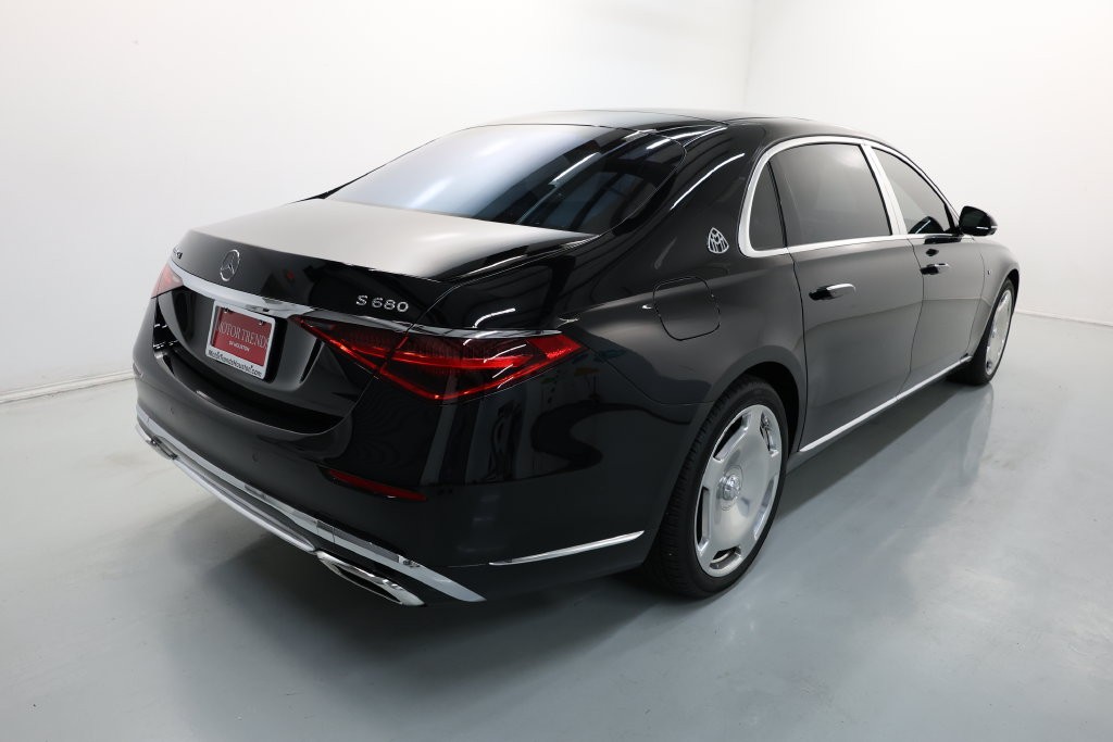 Mercedes-Benz S-Class Vehicle Full-screen Gallery Image 76
