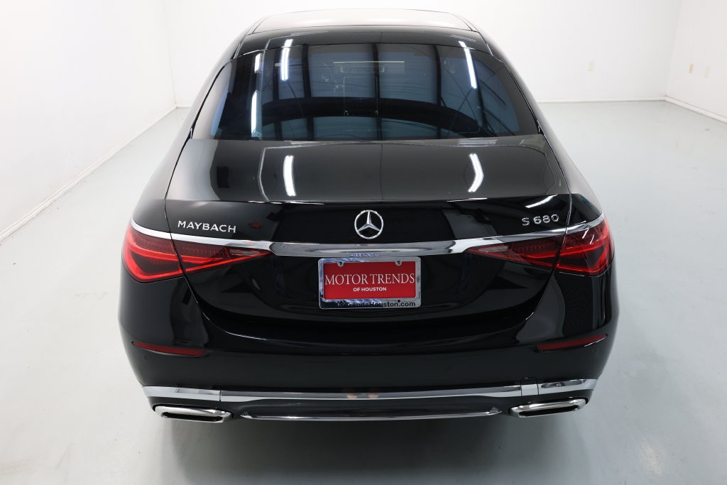 Mercedes-Benz S-Class Vehicle Full-screen Gallery Image 78