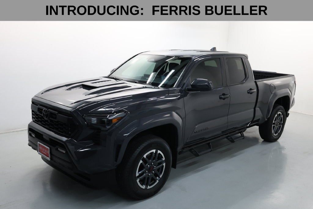 Toyota Tacoma Vehicle Full-screen Gallery Image 02