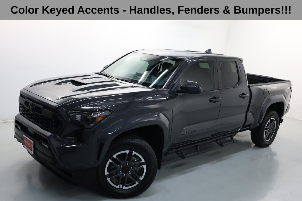 Toyota Tacoma Vehicle Full-screen Gallery Image 17