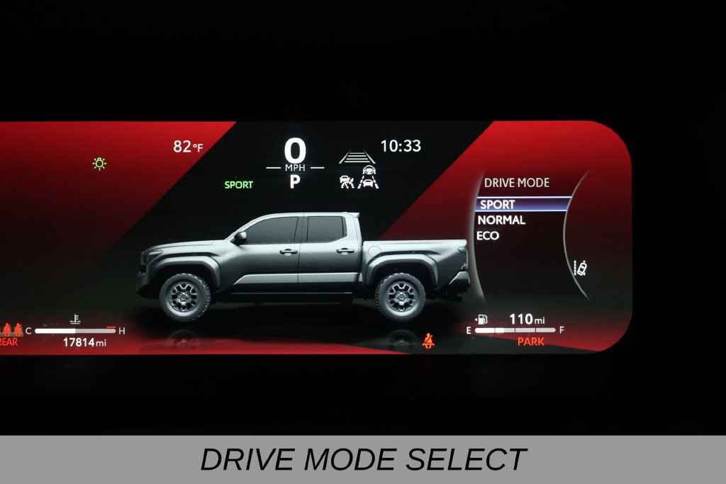 Toyota Tacoma Vehicle Full-screen Gallery Image 26