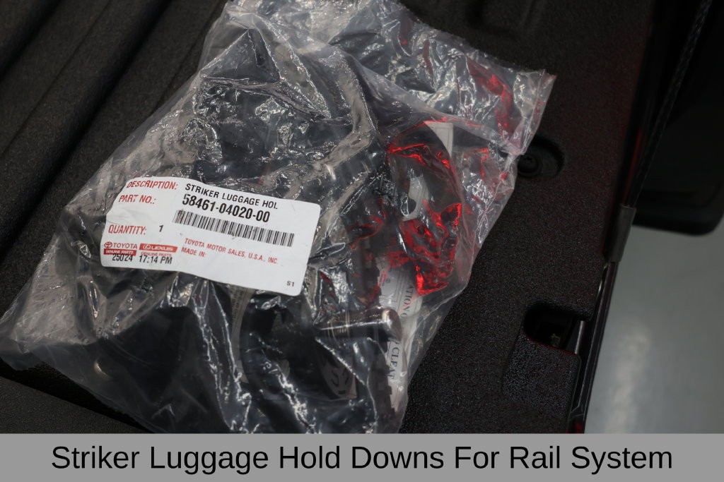 Toyota Tacoma Vehicle Full-screen Gallery Image 42