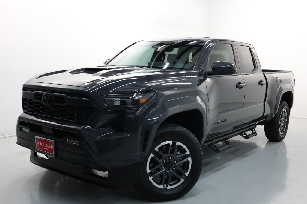 Toyota Tacoma Vehicle Full-screen Gallery Image 45