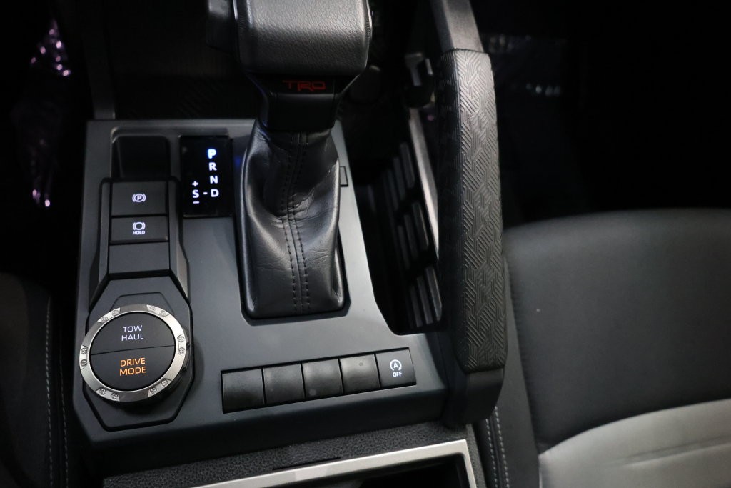 Toyota Tacoma Vehicle Full-screen Gallery Image 85