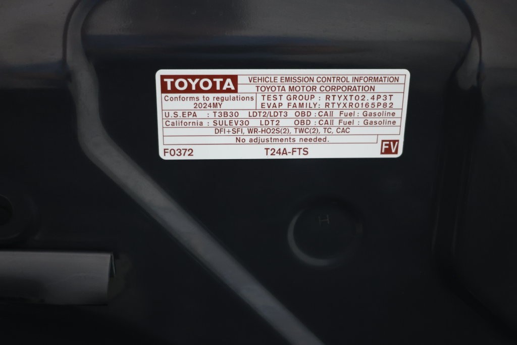 Toyota Tacoma Vehicle Full-screen Gallery Image 92