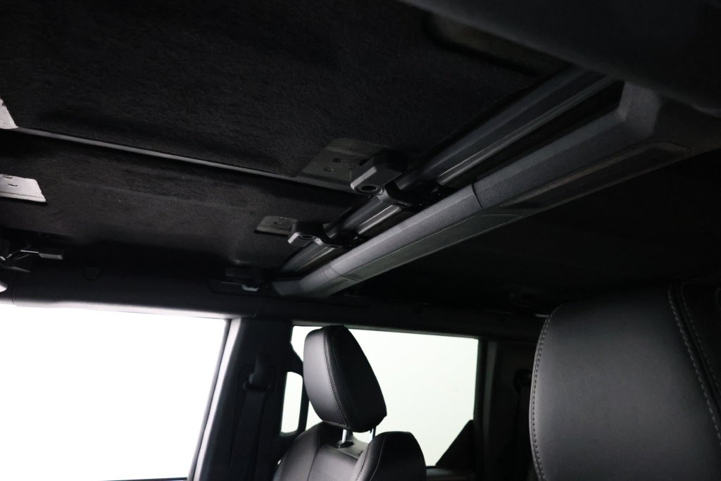 Ford Bronco Vehicle Full-screen Gallery Image 100