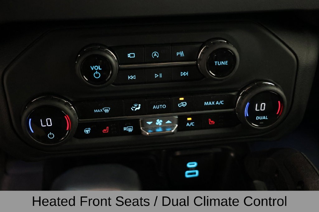 Ford Bronco Vehicle Full-screen Gallery Image 37
