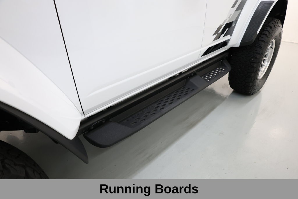 Ford Bronco Vehicle Full-screen Gallery Image 49