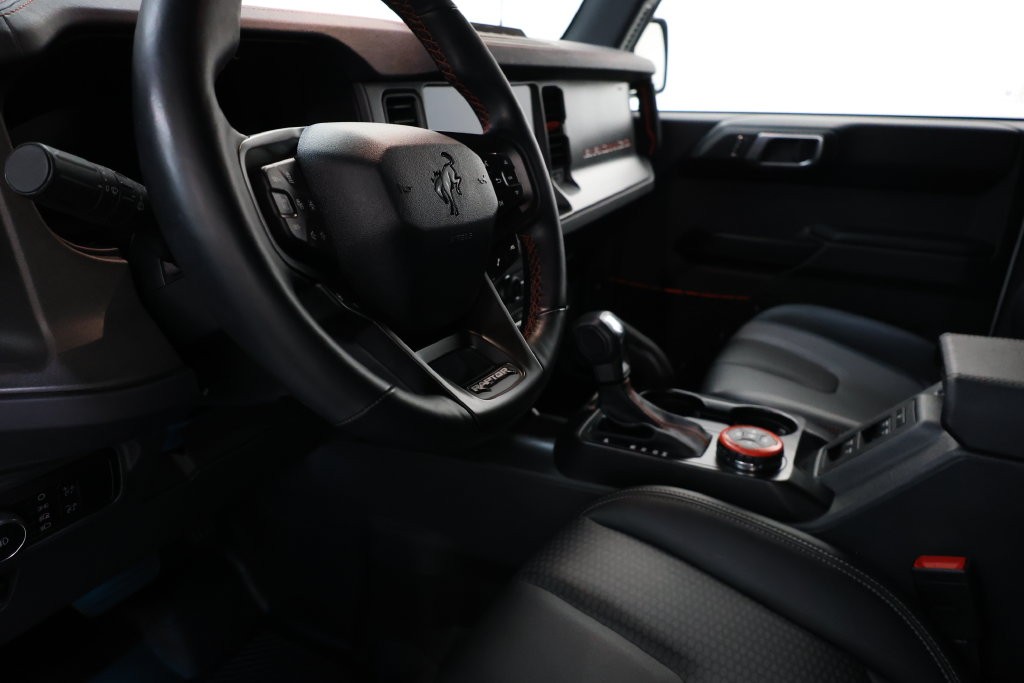 Ford Bronco Vehicle Full-screen Gallery Image 74