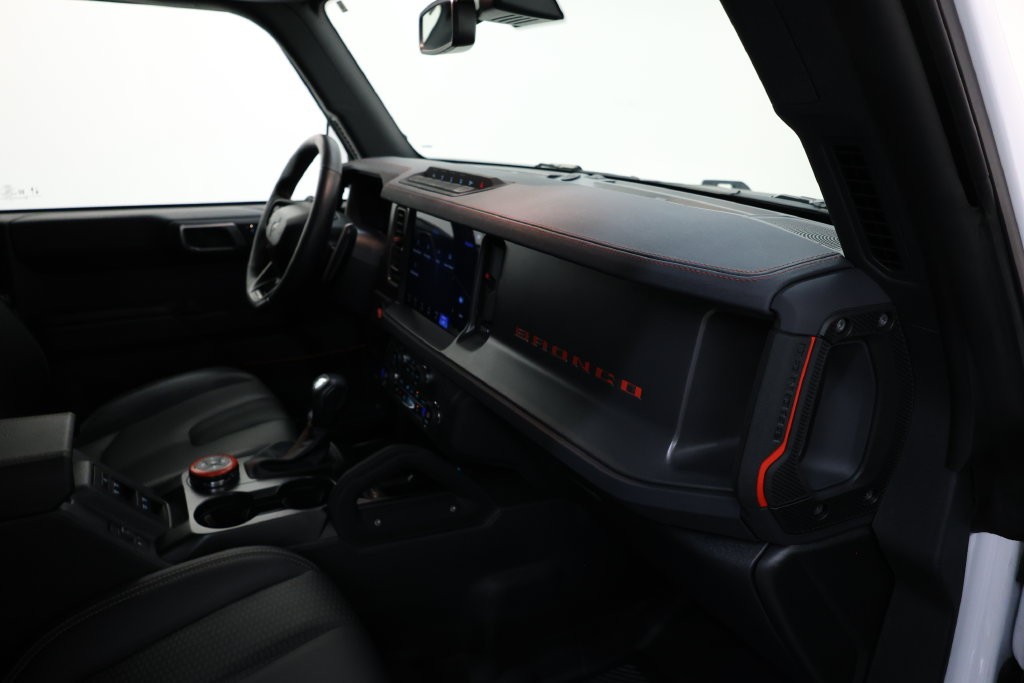 Ford Bronco Vehicle Full-screen Gallery Image 81