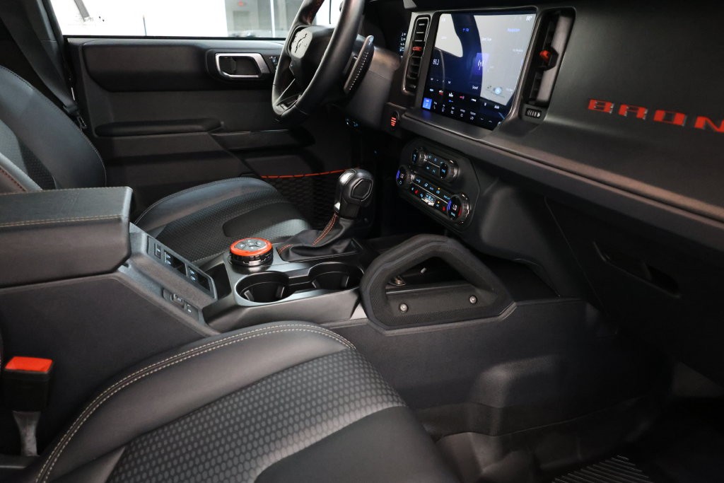Ford Bronco Vehicle Full-screen Gallery Image 90