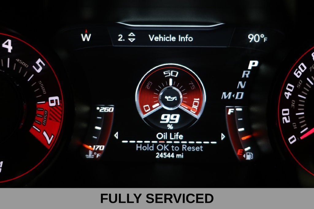 Dodge Challenger Vehicle Full-screen Gallery Image 08