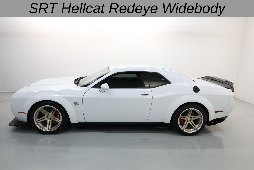 Dodge Challenger Vehicle Full-screen Gallery Image 13