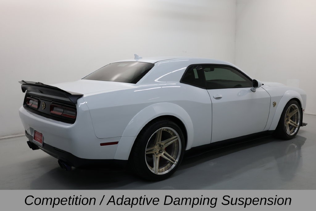 Dodge Challenger Vehicle Full-screen Gallery Image 17