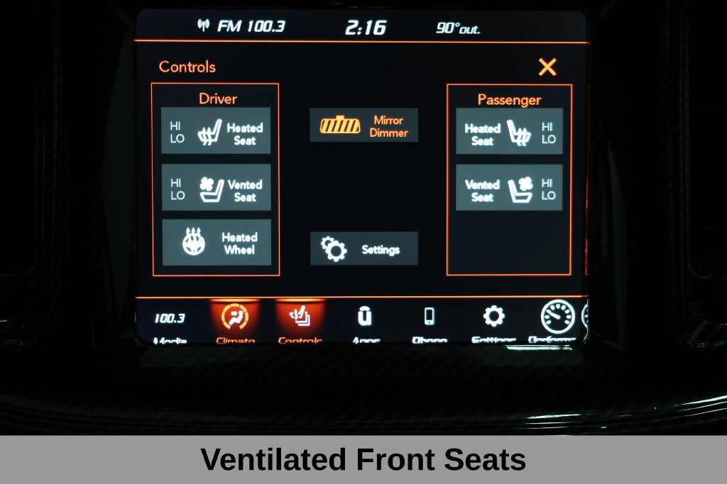 Dodge Challenger Vehicle Full-screen Gallery Image 30