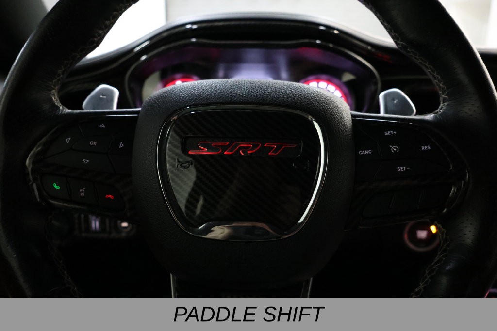Dodge Challenger Vehicle Full-screen Gallery Image 34