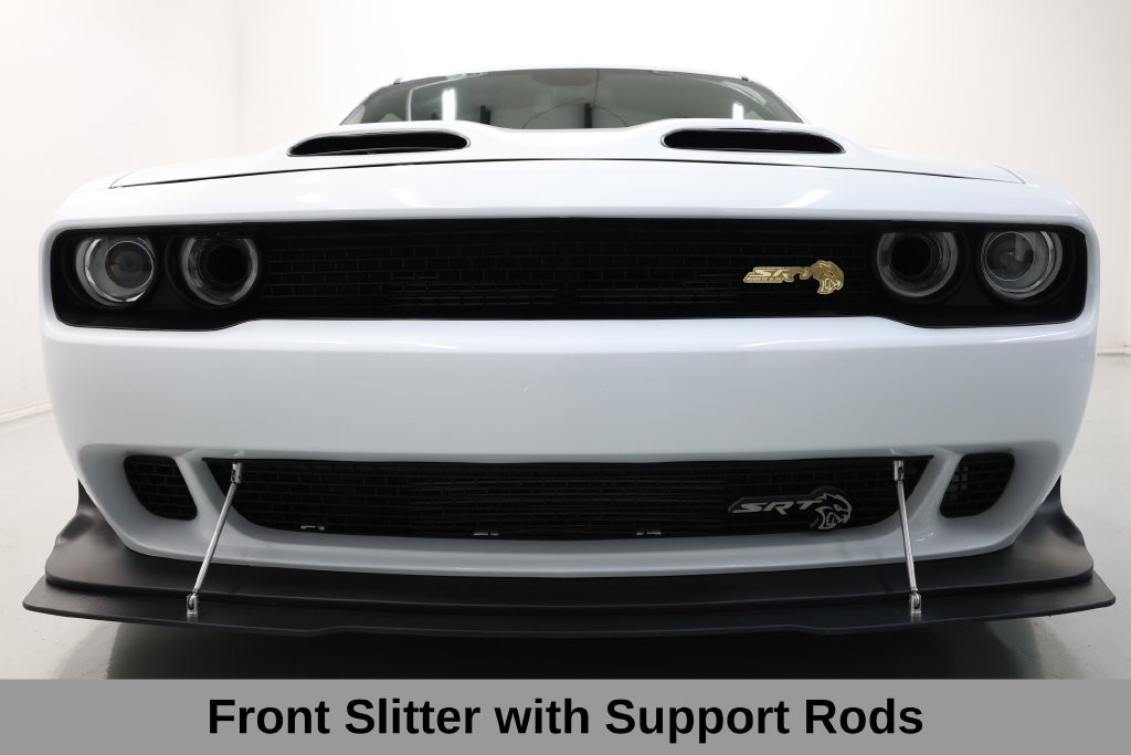 Dodge Challenger Vehicle Full-screen Gallery Image 39