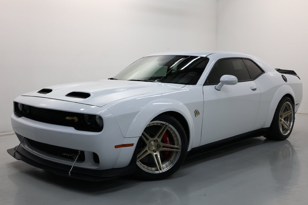 Dodge Challenger Vehicle Full-screen Gallery Image 48