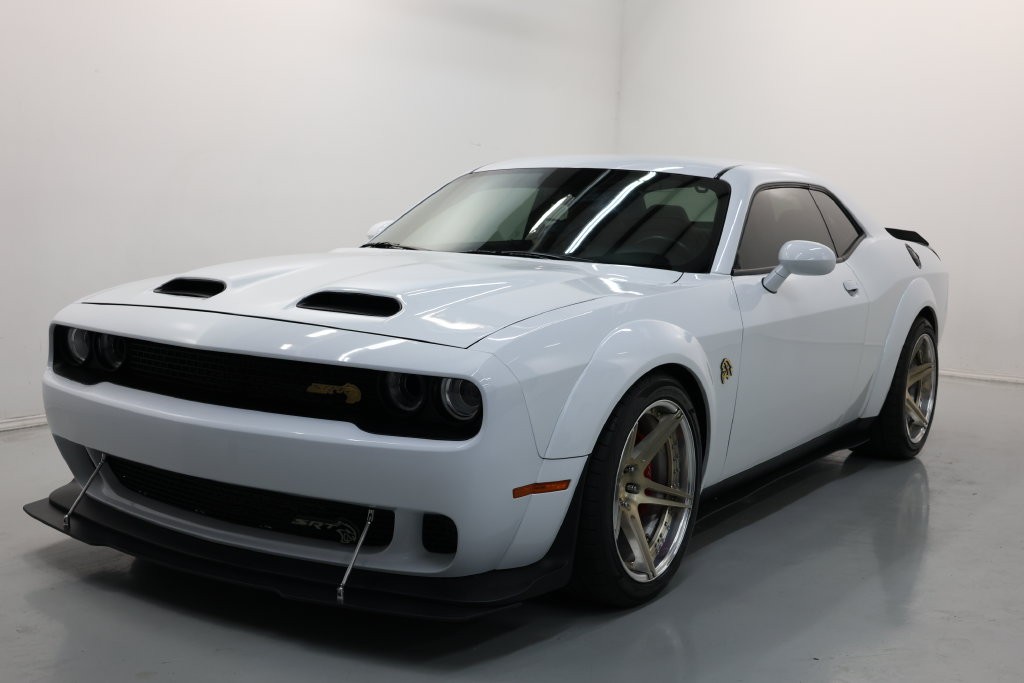 Dodge Challenger Vehicle Full-screen Gallery Image 52