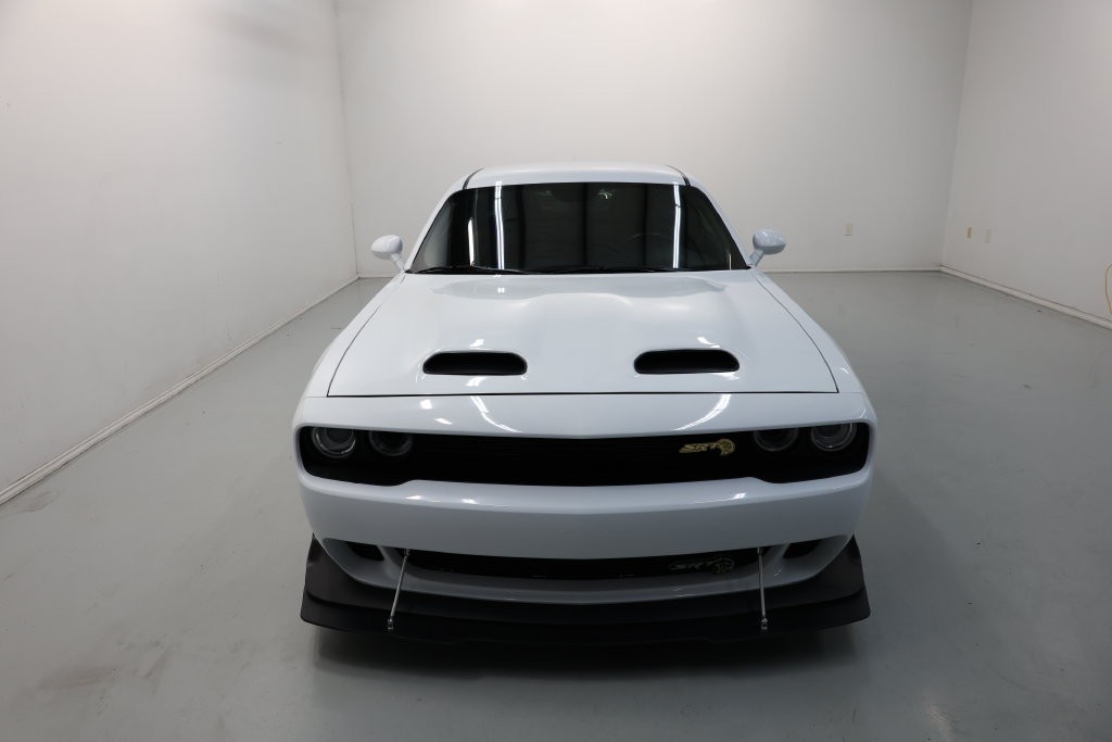 Dodge Challenger Vehicle Full-screen Gallery Image 59