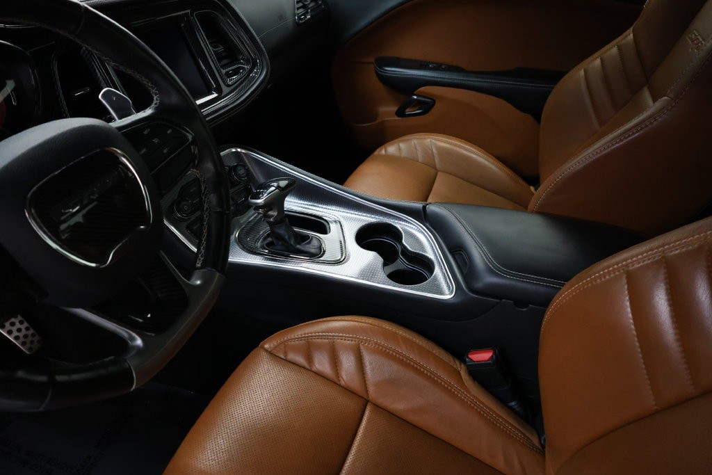 Dodge Challenger Vehicle Full-screen Gallery Image 73