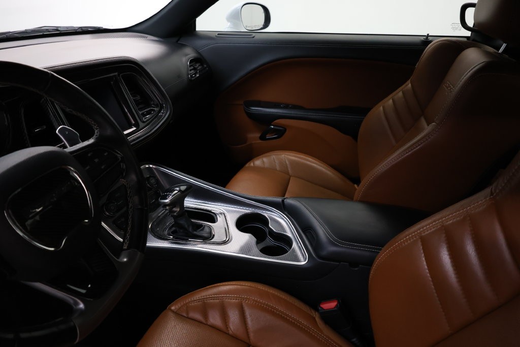 Dodge Challenger Vehicle Full-screen Gallery Image 74