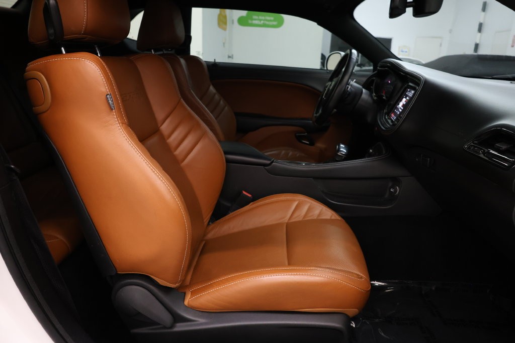 Dodge Challenger Vehicle Full-screen Gallery Image 78