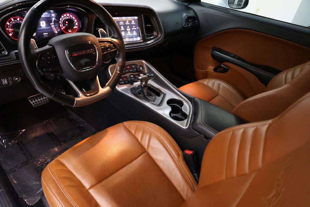 Dodge Challenger Vehicle Full-screen Gallery Image 82