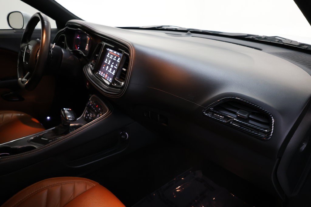 Dodge Challenger Vehicle Full-screen Gallery Image 87