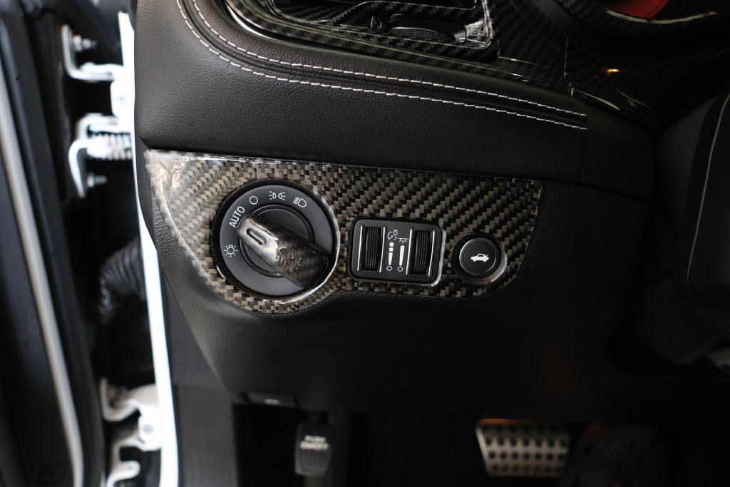 Dodge Challenger Vehicle Full-screen Gallery Image 97