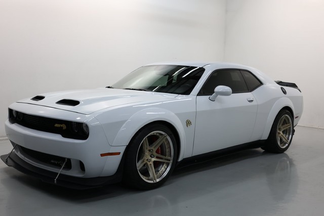 more details - dodge challenger