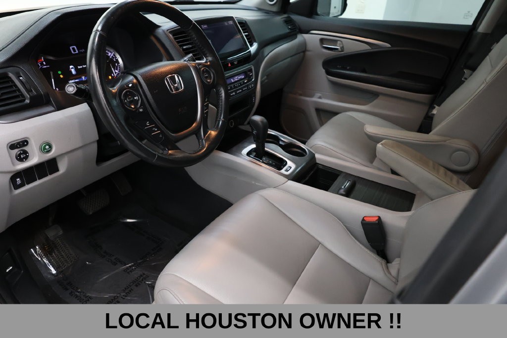 Honda Pilot Vehicle Full-screen Gallery Image 10